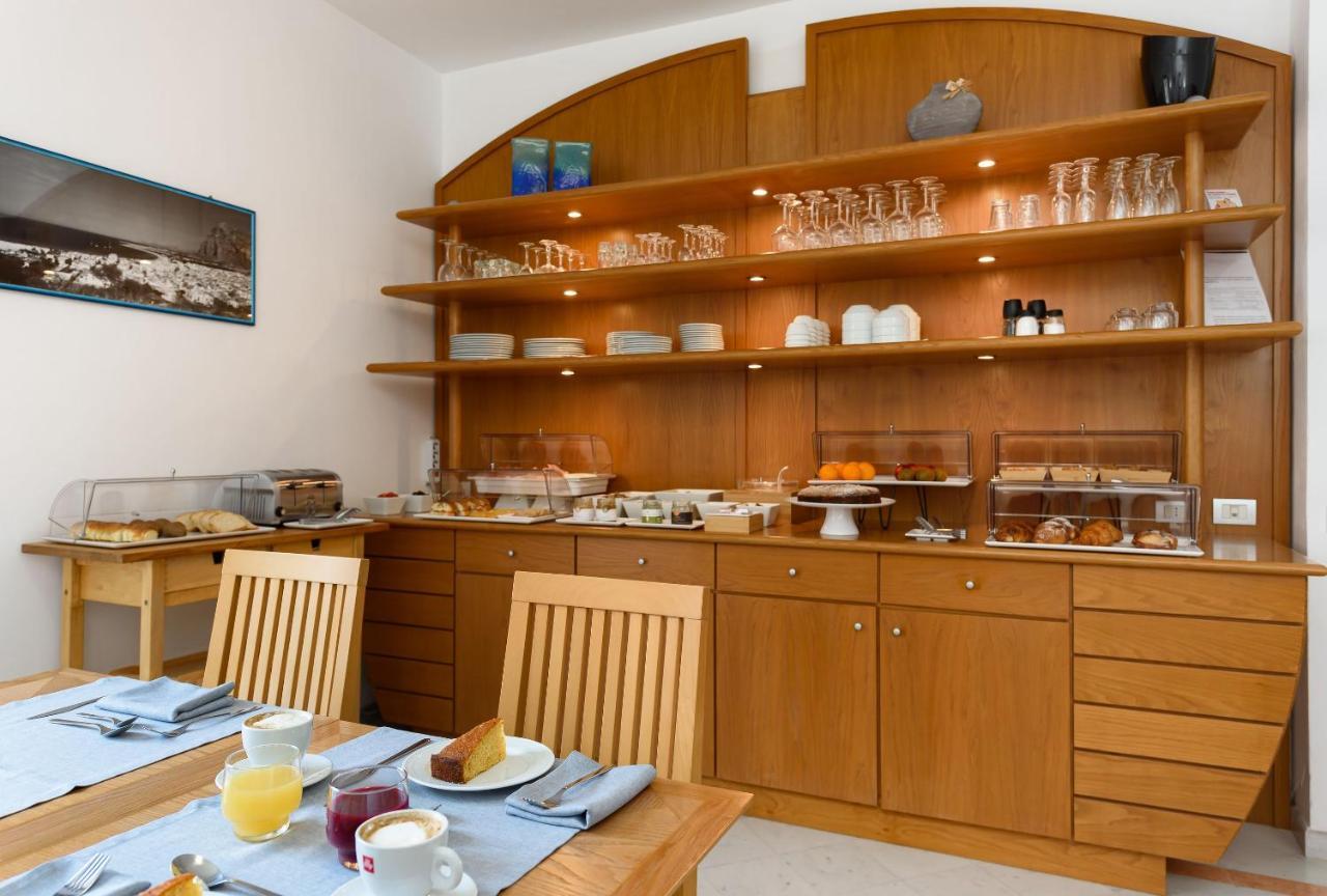 Albergo Auralba San Vito Lo Capo Buitenkant foto